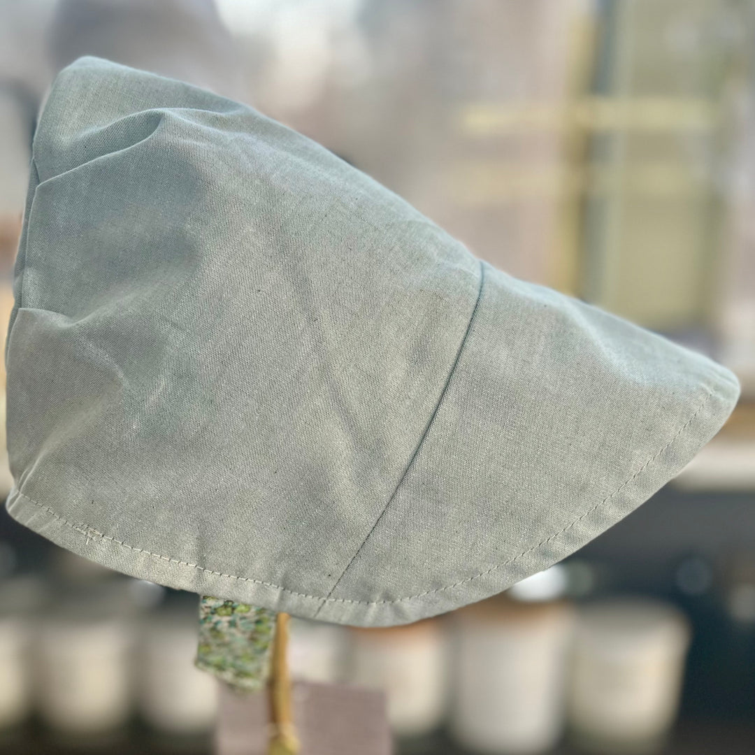 Emerald Rose Bonnet, handmade