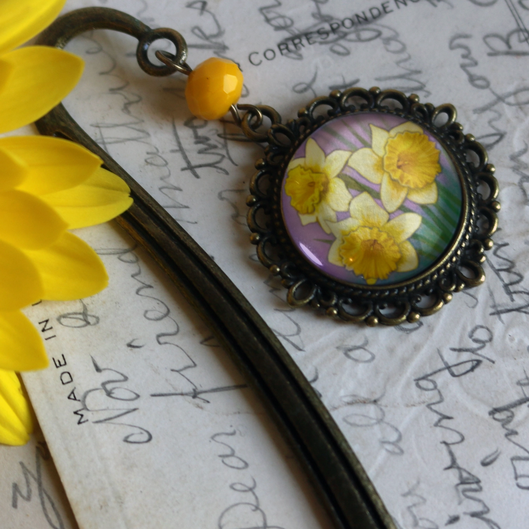 Art Nouveau Daffodil Bronze and Glass Cabochon Bookmark
