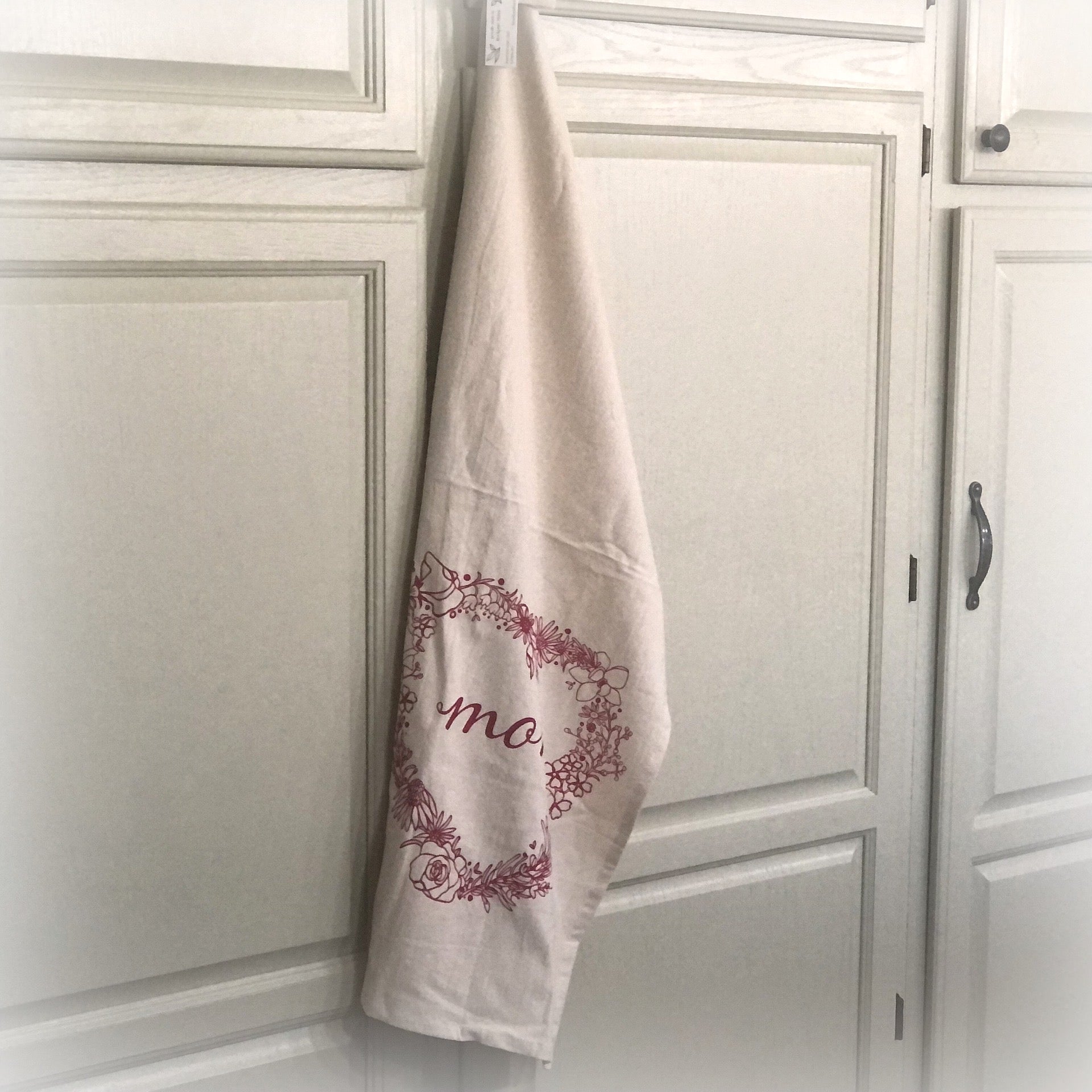 'Mom' Organic Cotton Tea Towel